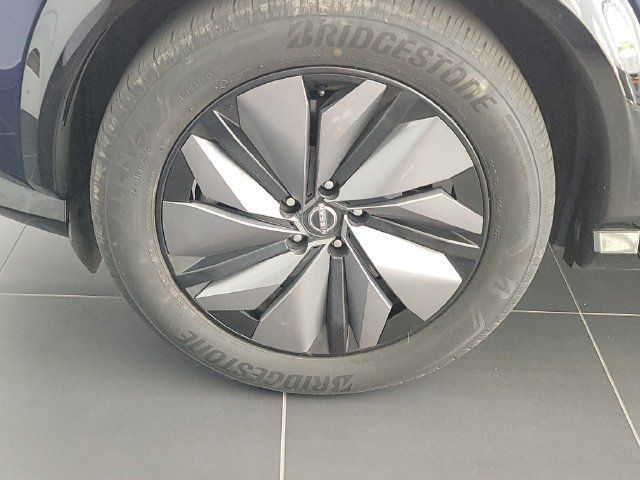 Used 2024 Nissan Ariya AWD image 15