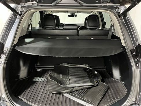 Used 2018 Toyota RAV4 Limited AWD/4WD image 34