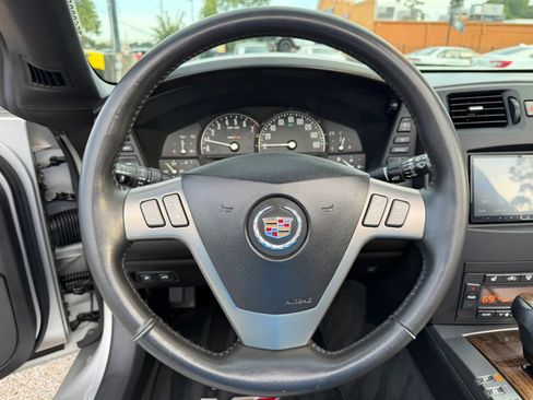Used 2007 Cadillac XLR V RWD image 30