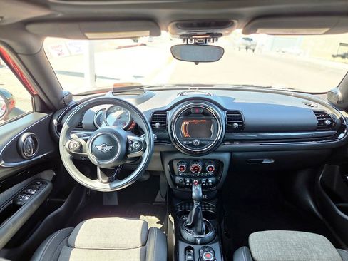 Used 2016 MINI Cooper Clubman FWD image 12