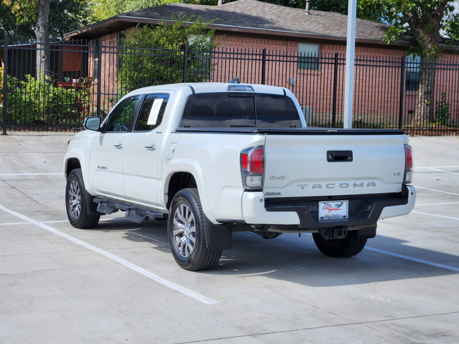Used 2021 Toyota Tacoma Limited AWD/4WD image 5