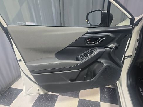 Certified 2024 Subaru Crosstrek 2.0i Premium image 17