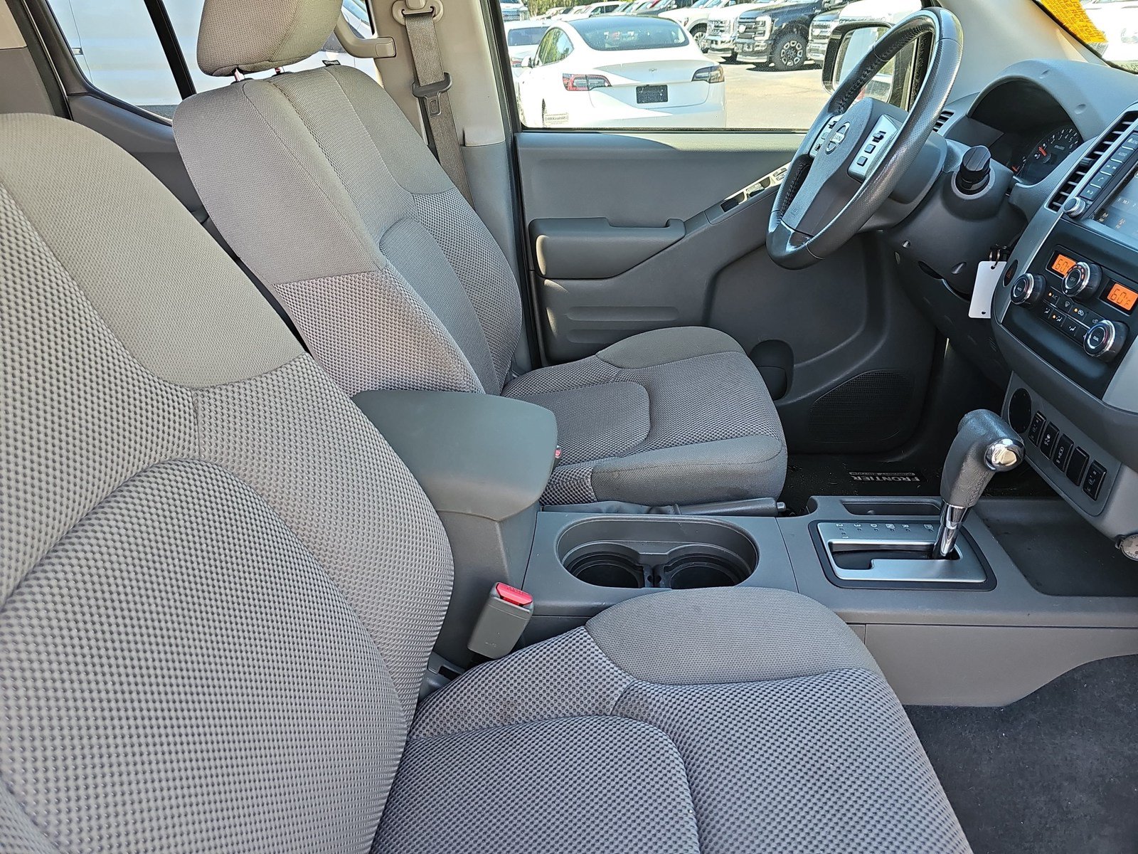 Used 2019 Nissan Frontier SV w/ Value Truck Package RWD image 10