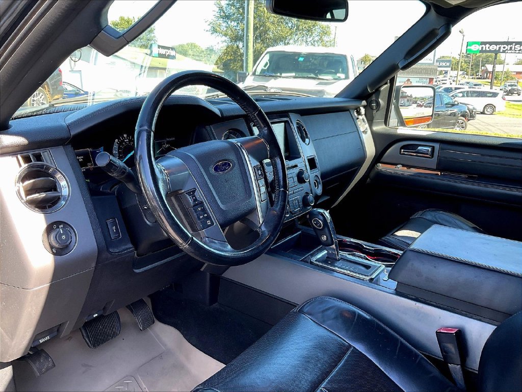 Used 2015 Ford Expedition EL Platinum AWD/4WD image 5
