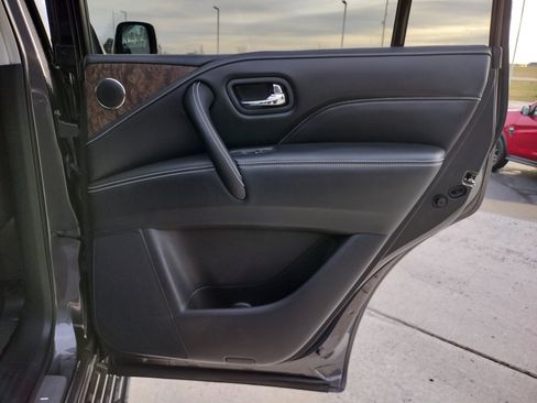 Used 2022 INFINITI QX80 Premium Select w/ Cargo Package image 26