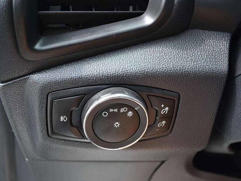 Used 2019 Ford EcoSport SE image 30