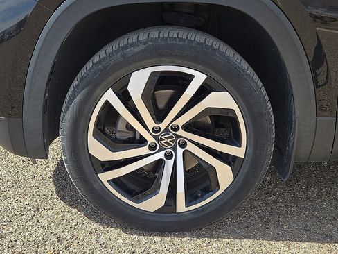 Used 2021 Volkswagen Atlas SEL Premium image 10