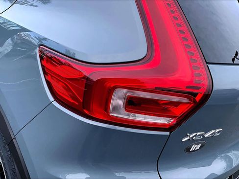 Certified 2022 Volvo XC40 T5 R-Design w/ Advanced Package image 26