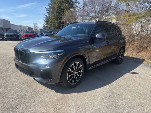 Used 2021 BMW X5 xDrive40i w/ M Sport Package image 5
