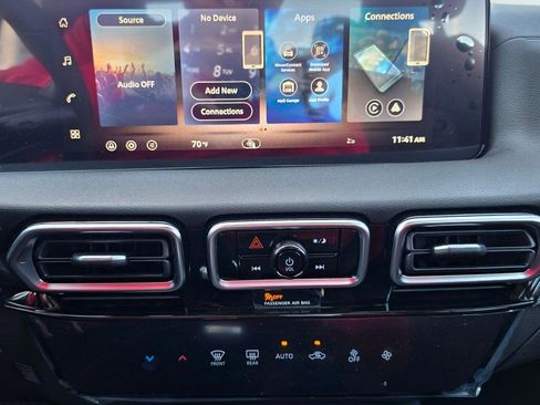 New 2026 Nissan Sentra SR w/ Floor Mat Package FWD image 22