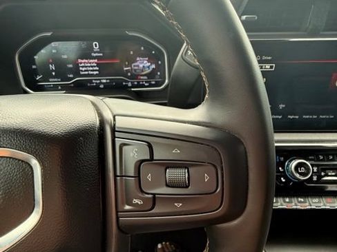 Used 2024 GMC Sierra 2500 AT4 w/ AT4 Preferred Package AWD/4WD image 15
