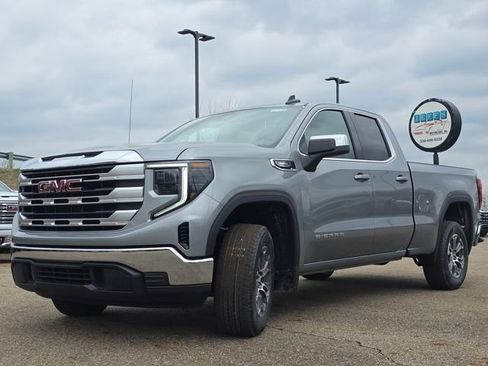 New 2026 GMC Sierra 1500 SLE image 12