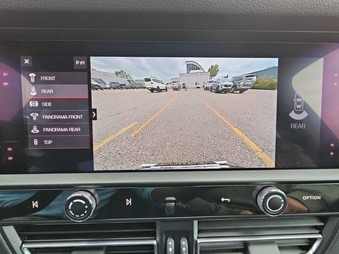 Used 2024 Porsche Macan image 23