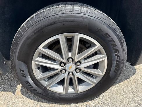 Certified 2023 Chevrolet Traverse LT AWD/4WD image 13