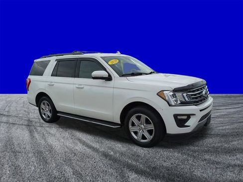 Used 2020 Ford Expedition XLT w/ Equipment Group 202A RWD image 2