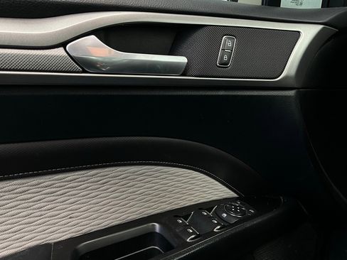 Used 2019 Ford Fusion SE w/ Equipment Group 151A image 20