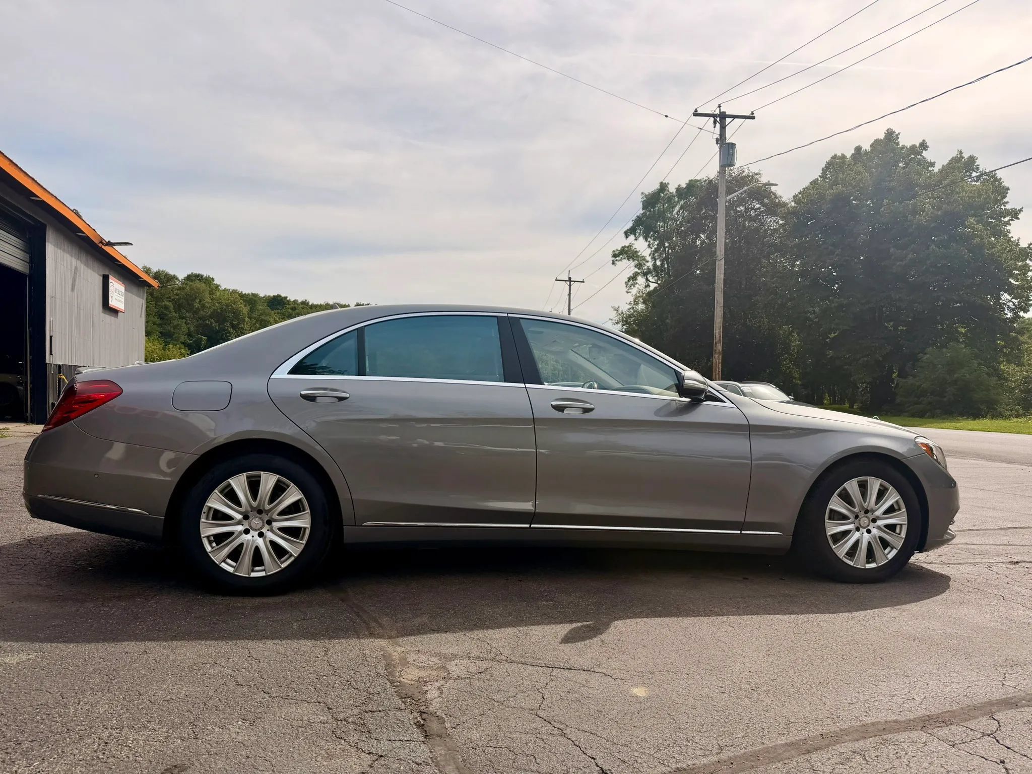Used 2015 Mercedes-Benz S 550 4MATIC Sedan image 7