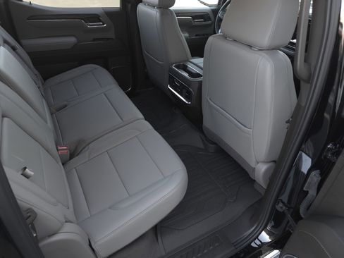 Used 2024 GMC Sierra 1500 SLT w/ SLT Premium Plus Package image 37