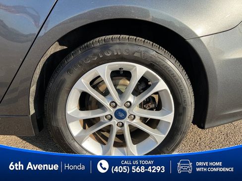 Used 2020 Ford Fusion SE FWD image 10