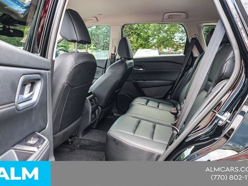 Used 2025 Nissan Rogue SL FWD image 18