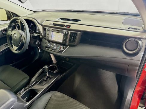 Used 2017 Toyota RAV4 LE FWD image 26