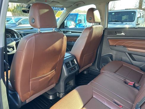 Used 2021 Volkswagen Atlas SE w/ Panoramic Sunroof Package image 29