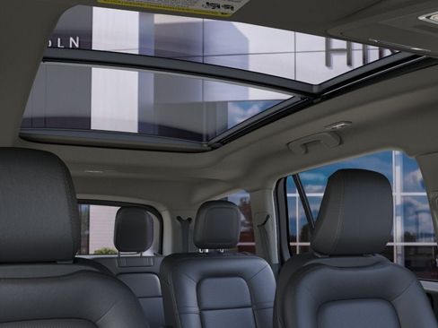 New 2026 Lincoln Aviator AWD image 22