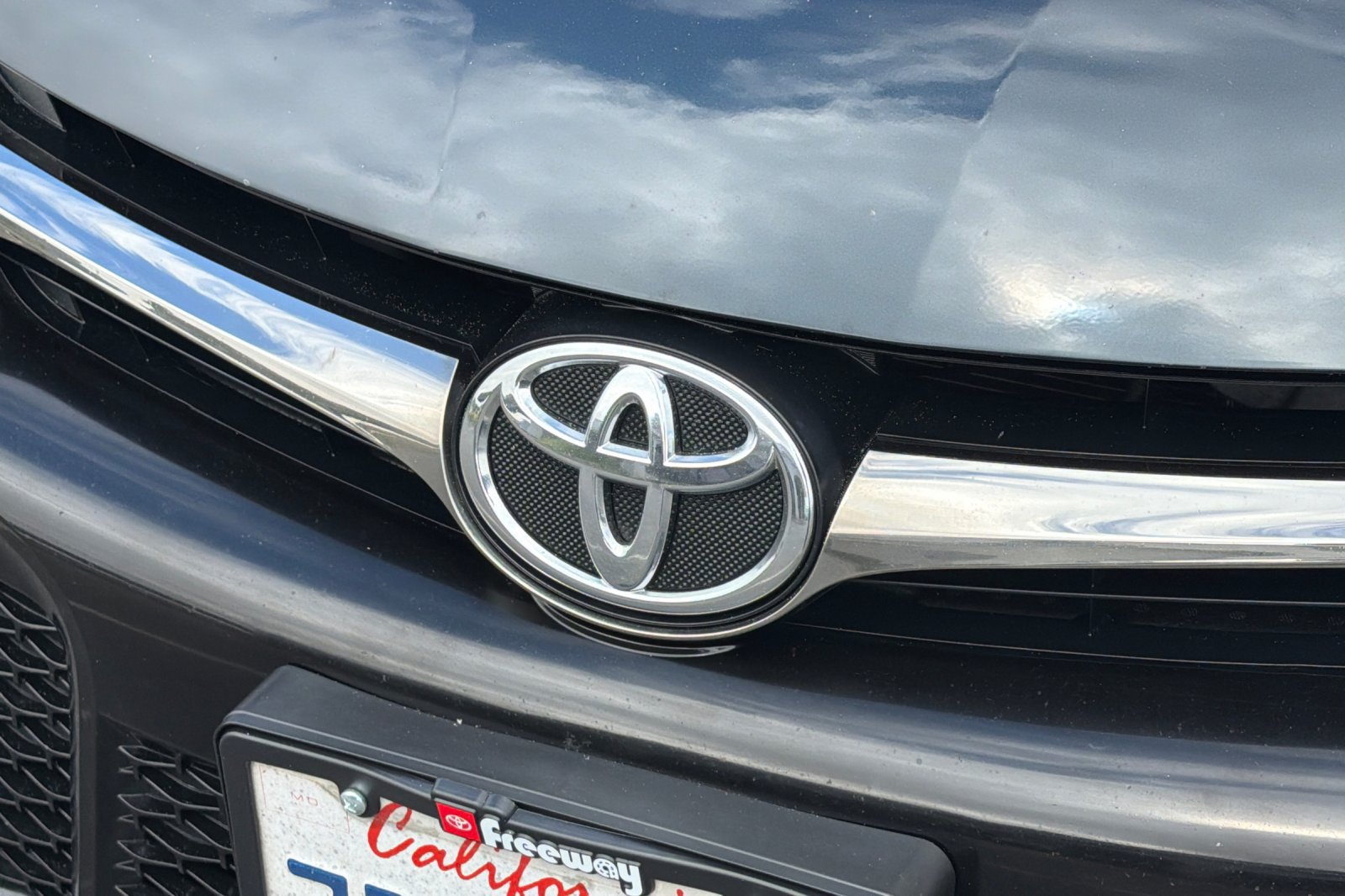 Used 2016 Toyota Camry SE FWD image 38
