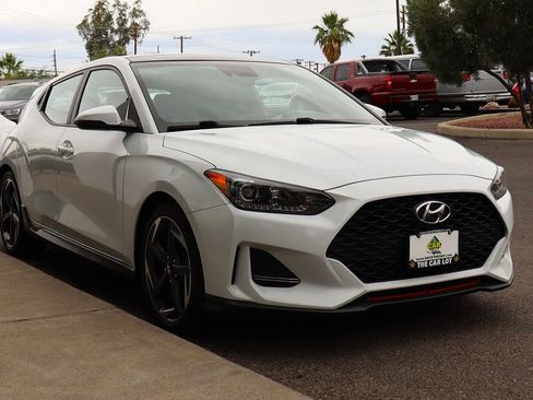Used 2019 Hyundai Veloster Turbo FWD image 14
