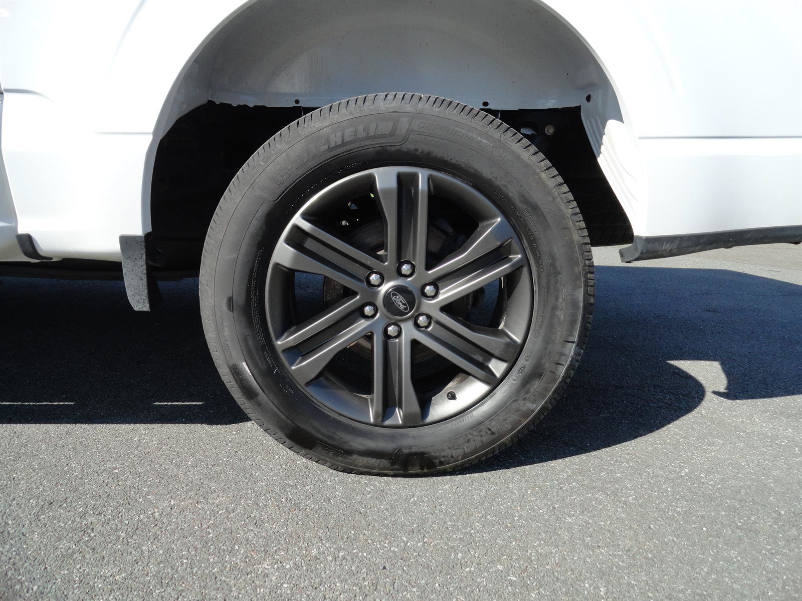 Used 2022 Ford F150 XLT w/ Equipment Group 302A High AWD/4WD image 9
