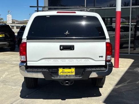 Used 2016 Toyota Tacoma SR5 w/ SR5 Appearance Package (SN) RWD image 33