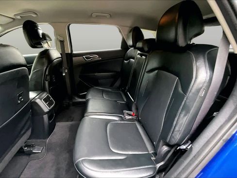 Used 2024 Kia Sportage EX FWD image 21