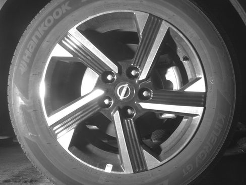 Used 2025 Nissan Sentra SV FWD image 13