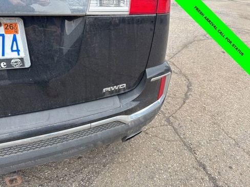 Used 2016 GMC Terrain SLT w/ Open Road Package AWD/4WD image 10