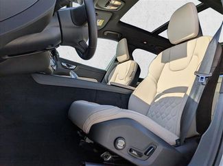 New 2026 Volvo XC60 B5 Core video 3