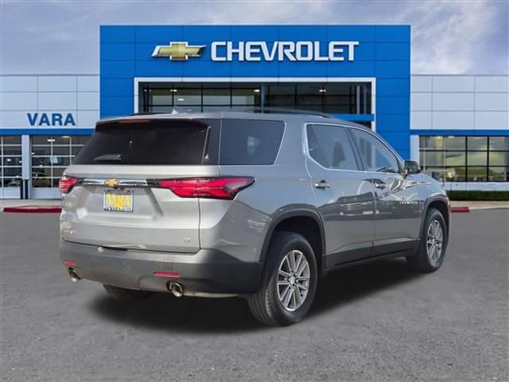 Certified 2023 Chevrolet Traverse LT FWD image 5
