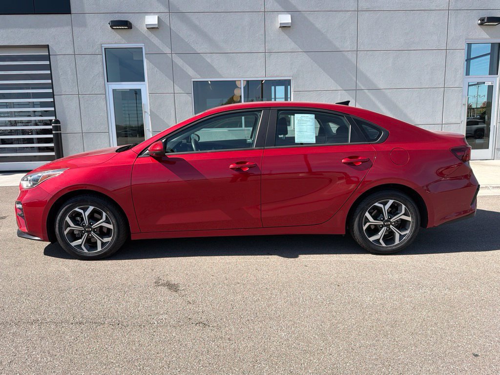 Certified 2021 Kia Forte LXS FWD image 3