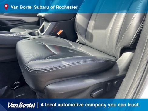 Certified 2023 Subaru Forester Limited AWD/4WD image 16