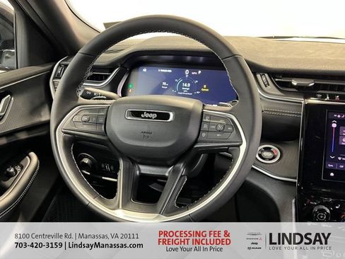 New 2025 Jeep Grand Cherokee Laredo image 21