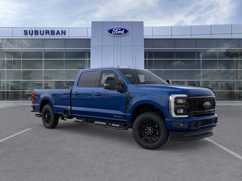 New 2026 Ford F250 Lariat w/ Black Appearance Package AWD/4WD image 8