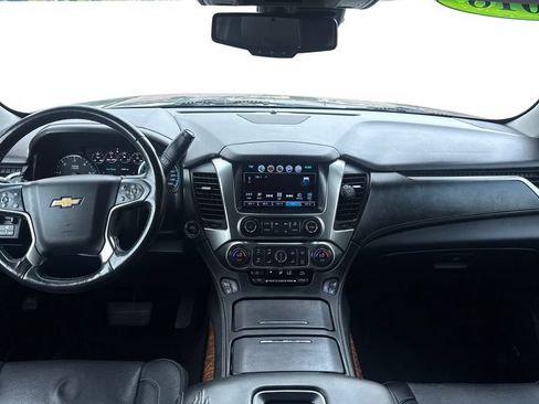 Used 2018 Chevrolet Tahoe Premier AWD/4WD image 32
