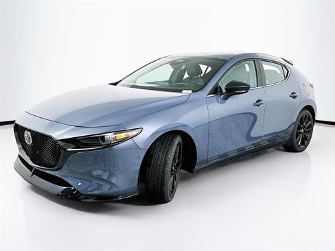 New 2025 MAZDA MAZDA3 Hatchback w/Premium Plus Pkg image 2
