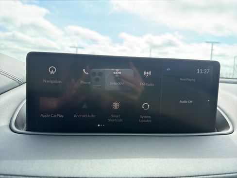 Certified 2024 Acura MDX SH-AWD w/ Technology Package image 23