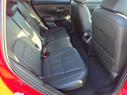 Certified 2025 Honda HR-V EX-L image 11