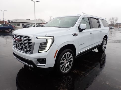 New 2026 GMC Yukon XL Denali w/ Sun & Power Step Package image 3