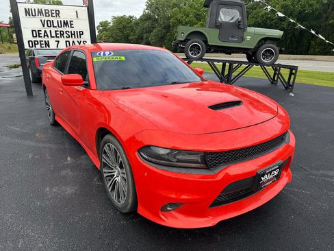 Used 2019 Dodge Charger GT RWD image 6