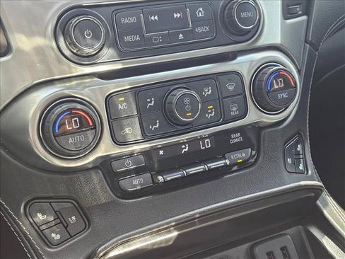 Used 2018 Chevrolet Tahoe Premier AWD/4WD image 27