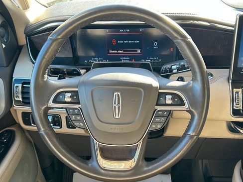 Used 2023 Lincoln Navigator L Reserve image 16
