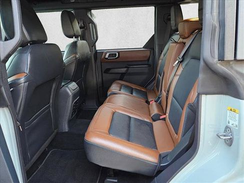 Used 2024 Ford Bronco Outer Banks AWD/4WD image 15