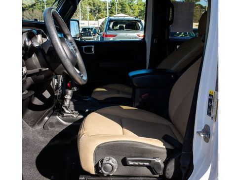 Used 2021 Jeep Wrangler Unlimited Sport image 14